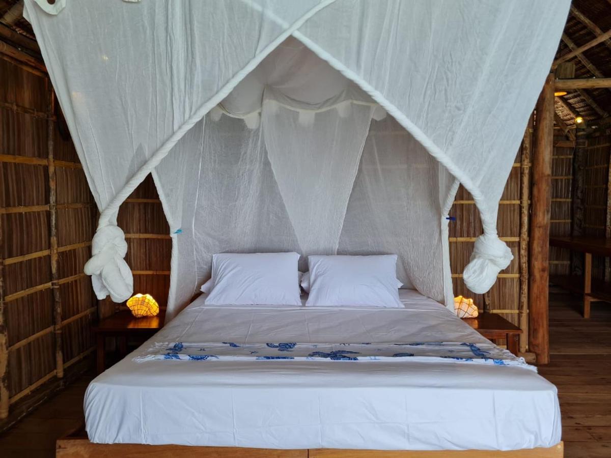 Wai Resort - Raja Ampat Pulau Birie 외부 사진