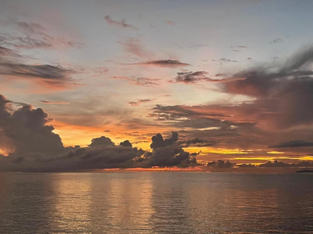Wai Resort - Raja Ampat Pulau Birie 외부 사진